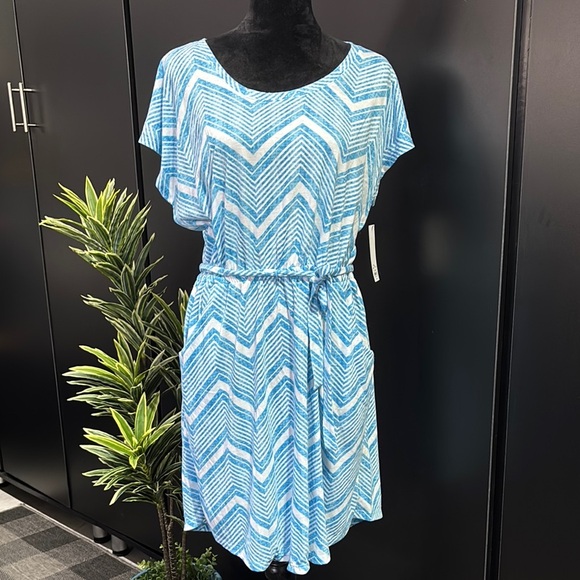 Sonoma Round Neck,cap sleeve,elastic tie waist,hip pockets,geometric pattern - Picture 1 of 11